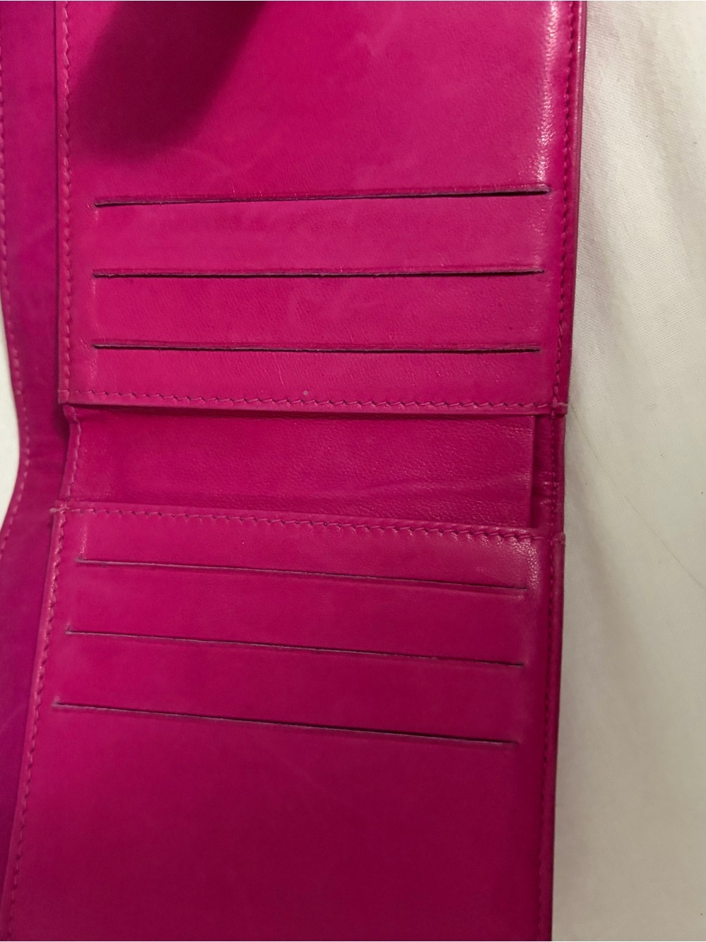 Authentic Chanel Raspberry Pink Caviar Compact Wallet + EntrupyAuthorization - Picture 8 of 12